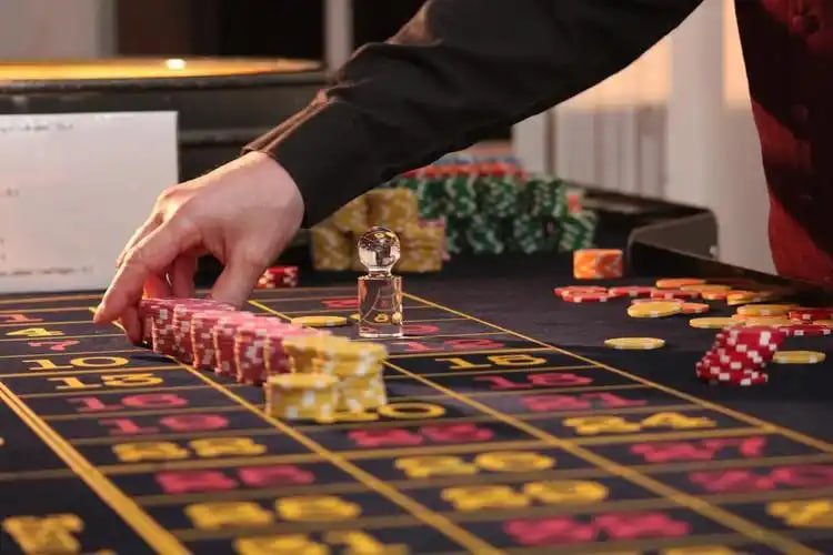 Colorful mini games interface showing multiple quick-play game options with instant result displays